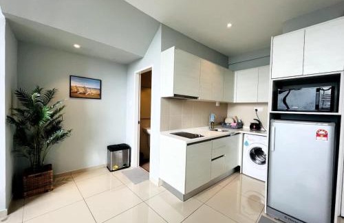 Shah Alam House | Tranquil Homes at i-City - WiFi TV Box & 1 Carpark
