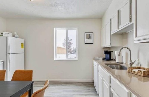 Bountiful Apartment | Tranquil Locale, Proximity to Pickleball Courts