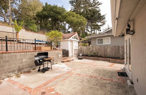 Pacific Grove Apartment | Tranquil Pacific Grove Hideaway