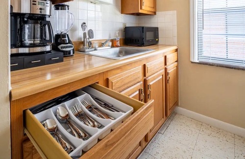 Dayton Apartment | Tranquil & Pet-Friendly Stay Near Dorthy Lane
