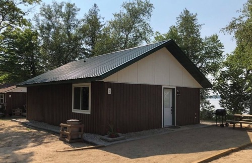 Puposky Resort | Tranquil resort with AC in charming Tenstrike
