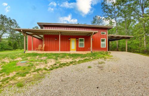 Log Cabin House | Tranquil Retreat Half-Mi to Cedar Creek Reservoir