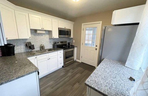 Schenectady House | Tranquil Schenectady Getaway: 3BR Stylish Retreat