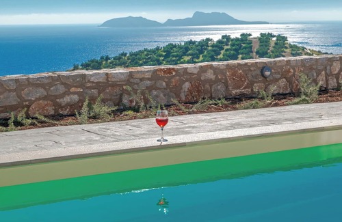 Agia Galini Villa | Tranquil sea view villa with pool,2km from beach!