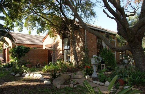 Bloubergstrand House | Tranquil/Secure Property with Nature all around - 3 minutes from the Beach