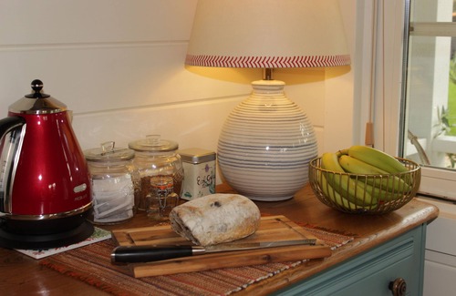Woolstone Cabin | Tranquil setting at the foot of White Horse Hill, The Downs & The Ridgeway Pathn