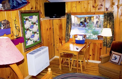 Estes Park Cabin | Tranquil Solitude Cabin - Spectacular Views, Cozy Comfort