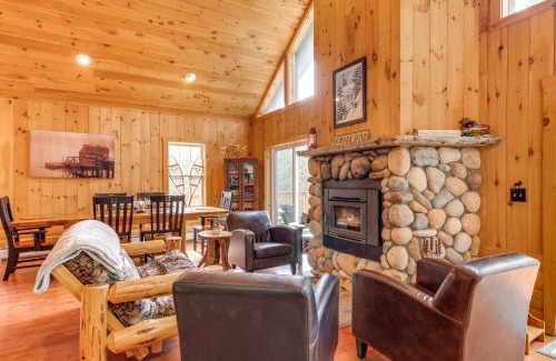Thornton House | Tranquil Thornton Cabin Deck, Views and Game Room!