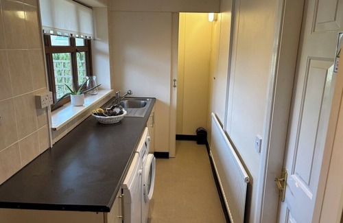 Llanon Cottage | Tranquil Tyr Wennol Cottage, Llanrhystud