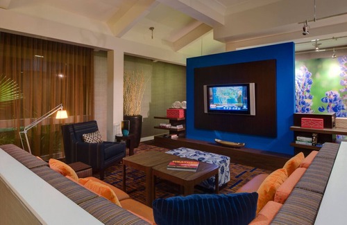 Brookhollow Hotel | Tranquil Units for Adventure Seekers in Vibrant Houston | Pets Are Allowed