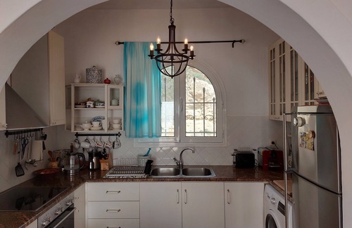 Amoopi House | Tranquil Villa With Sea View in Ammopi Karpathos