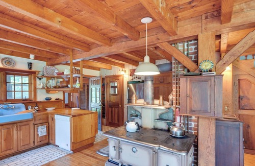 Washington House | Tranquil Washington Home w/ Sauna, on 70 Acres