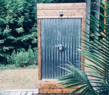 Rawdon Ski Chalet | Tranquility at the edge of the woods- Hot Tub