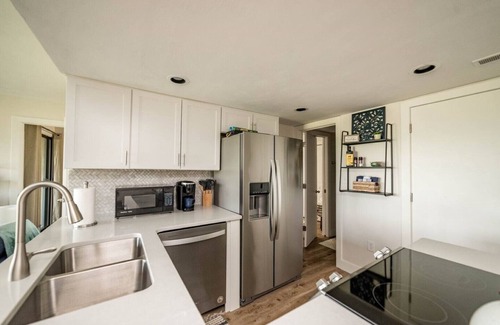 North Shore Condo | Tranquility Cove at Smith Mountain Lake —Your Home Away From Home!
