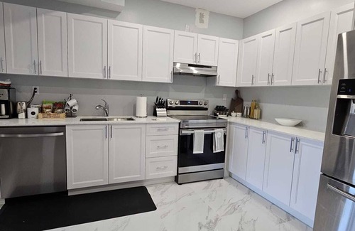 Innisfil House | Tranquility Haven in Barrie