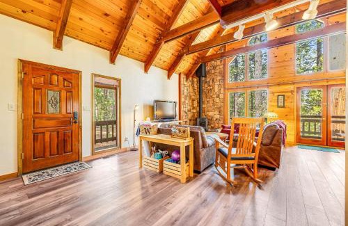 Arnold House | Tranquility in the Woods