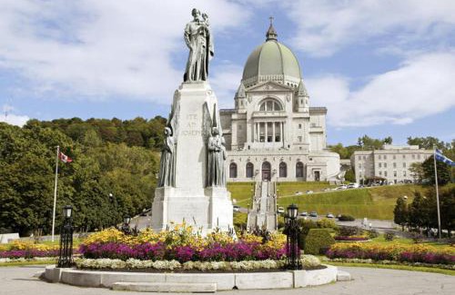 Laval House | Tranquille Discret Privé