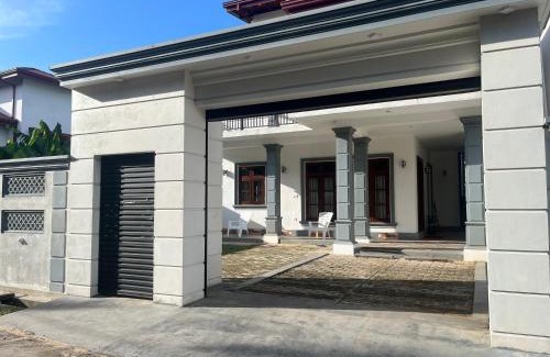Seeduwa - Katunayake House | Transit Terminal at colombo airport