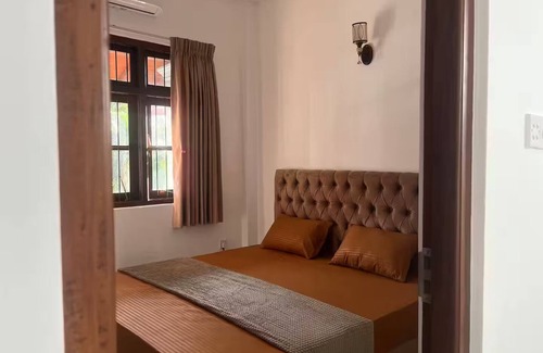 Seeduwa - Katunayake Bed & Breakfast | Transit Terminal at Colombo airport - Deluxe Familyn