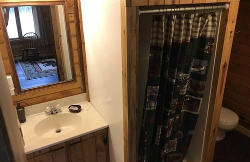 Tok Cabin | Trapper's Cabin - Private