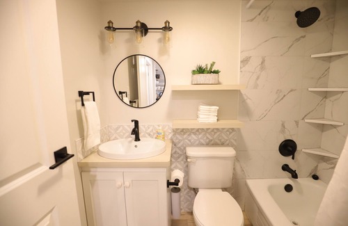 East Kootenay Condo | Trappers Delight - golf & bike paradise newly renovated in the Toby Creek Lodge.