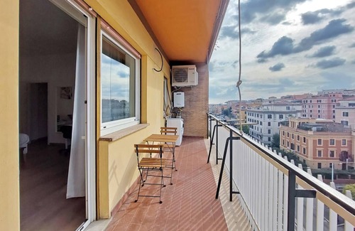 Gianicolense Apartment | Trastevere 3 Unit A by Flatinrome