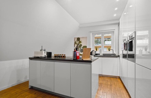 Weinheim Apartment | Traumhaft gelegene Altbau-Wohnung im Herzen von Weinheim - Parking