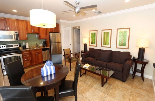 Bradenton Beach Condo | Travel Together, Stay Apart–Lockoff Units Steps to the Sand Units 6/7 by RVA