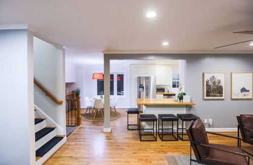 McAlpine House | Traveler's Dream Home ★ 5BR KING BED Luxe Getaway
