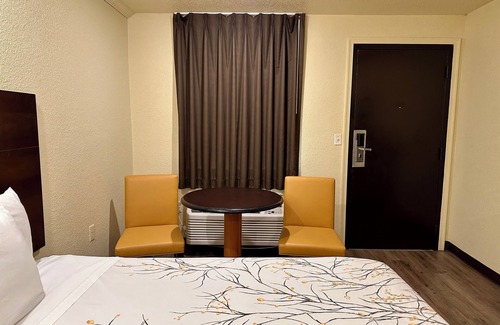 Elizabeth City Hotel | Travelers Inn Elizabeth City
