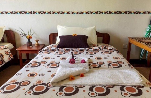 Kisoro Hotel | Travellers Rest Hotel
