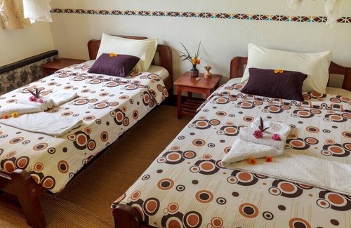 Kisoro Hotel | Travellers Rest Hotel