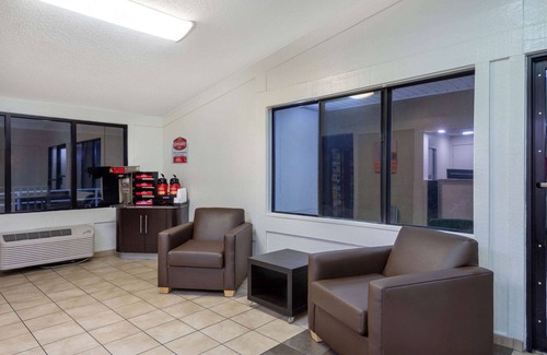 Essington Hotel | Travelodge by Wyndham Essington/Philadelphia Airport