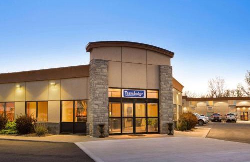Simcoe Hotel | Travelodge by Wyndham Simcoe