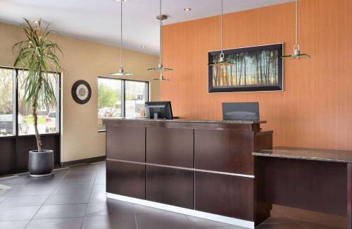 Simcoe Hotel | Travelodge by Wyndham Simcoe