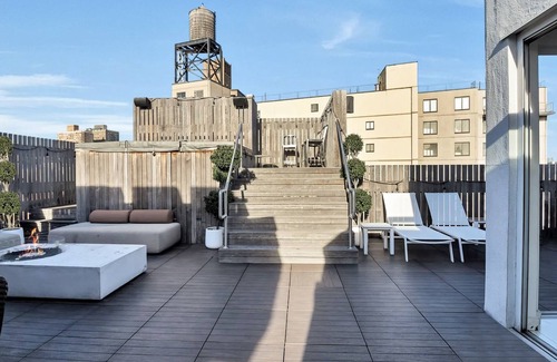 Ukrainian Village Apartment | Travive Bowery Three Level Penthouse