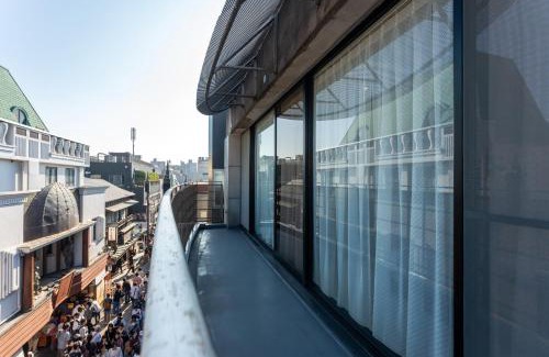 Kamakura Apartment | Tre Casa Hotel Kamakuraみんなとの一体感で特別な想い出を鎌倉駅徒歩三分ママが安心できる宿で最大五名小町通り目の前