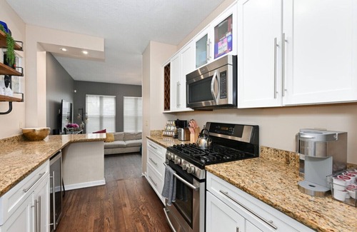Tremont House | Treasure in Tremont! Sleeps 12!