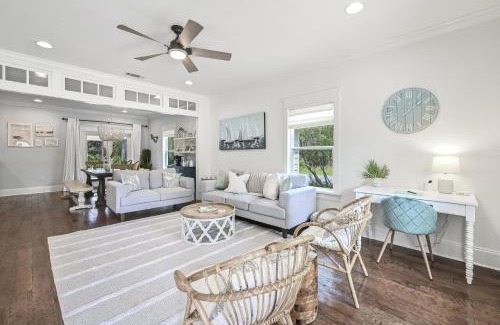West Panama City Beach House | Treasure Palms - Golf Cart- Bikes - Arcade- Peloton- Near Rosemary - Community Pool