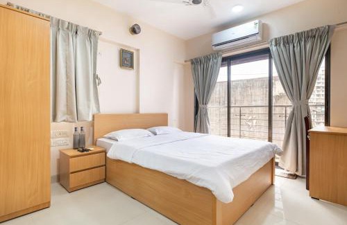 Bandra East Apartment | Treat Homes Service Apartment in BKC Sindhuratna 701