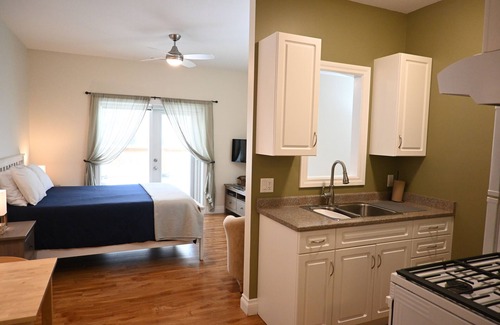 Okanagan-Similkameen Bed & Breakfast | Tree To Me Inn
