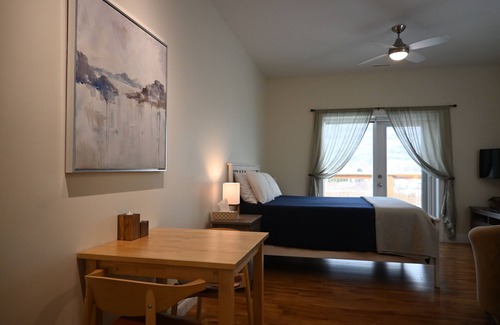 Okanagan-Similkameen Bed & Breakfast | Tree To Me Inn