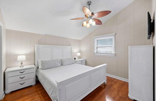 Sherrills Ford House | Tree Top Get Away by AvantStay Amazing Lake View