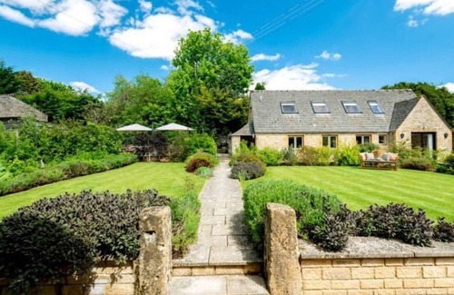 Temple Guiting House | Tree Tops House
