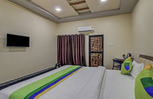 Chandrapur Hotel | Treebo Royal, Chandrapur