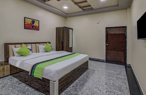 Chandrapur Hotel | Treebo Royal, Chandrapur