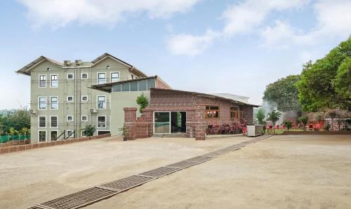 Mahabaleshwar Hotel | Treebo Vhyomaan Resort