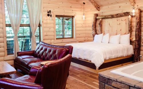 Millersburg House | Treehouse #7 by Amish Country Lodging