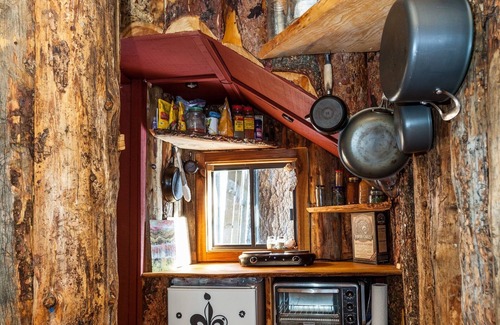 Sundance Cabin | Treehouse by the Stream