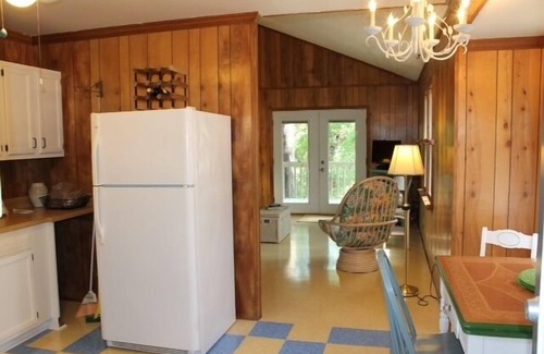 Colington Harbour Cottage | Treehouse OBX. Cozy cottage in family/pet-friendly neighborhood. Close to sound.